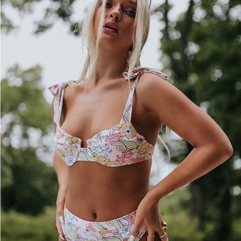 Floral bikini